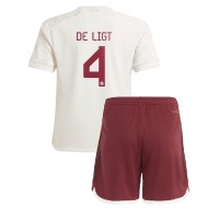 Bayern Munich Matthijs de Ligt #4 Replika babykläder Tredjeställ Barn 2023-24 Kortärmad (+ korta byxor)